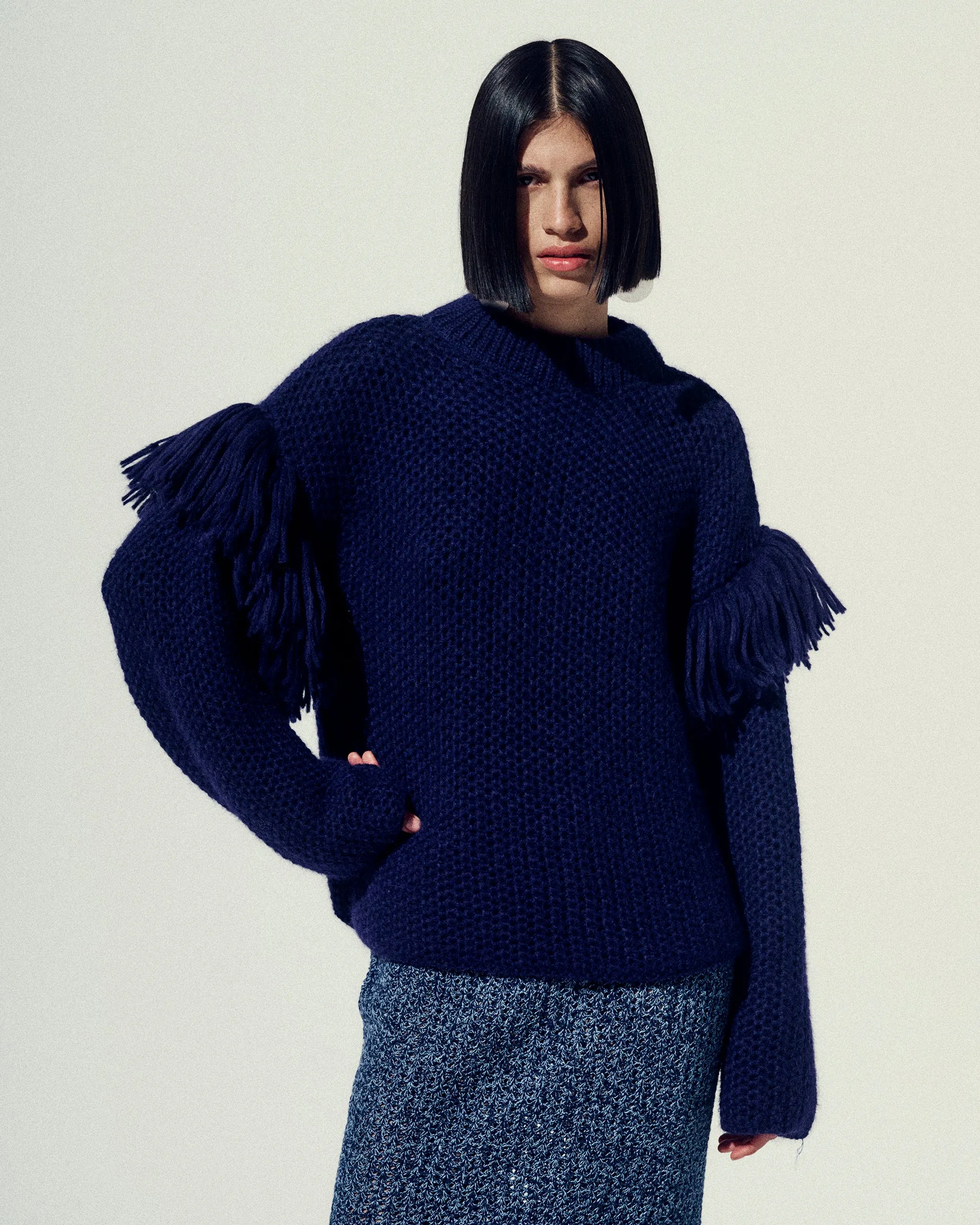 USHNU SWEATER | NAVY sold by ESCVDO product image thumbnail 2