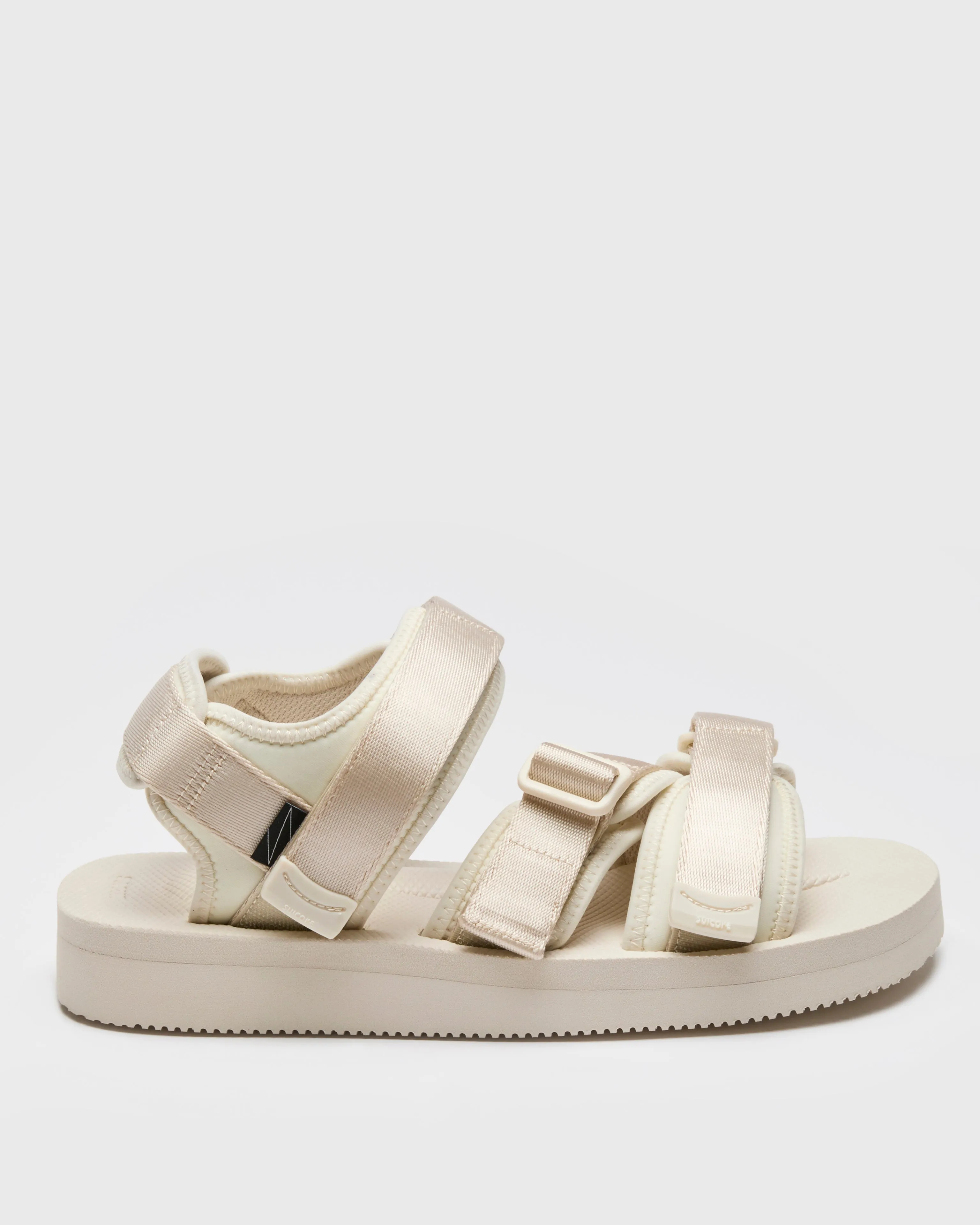 KISEE sold by Suicoke