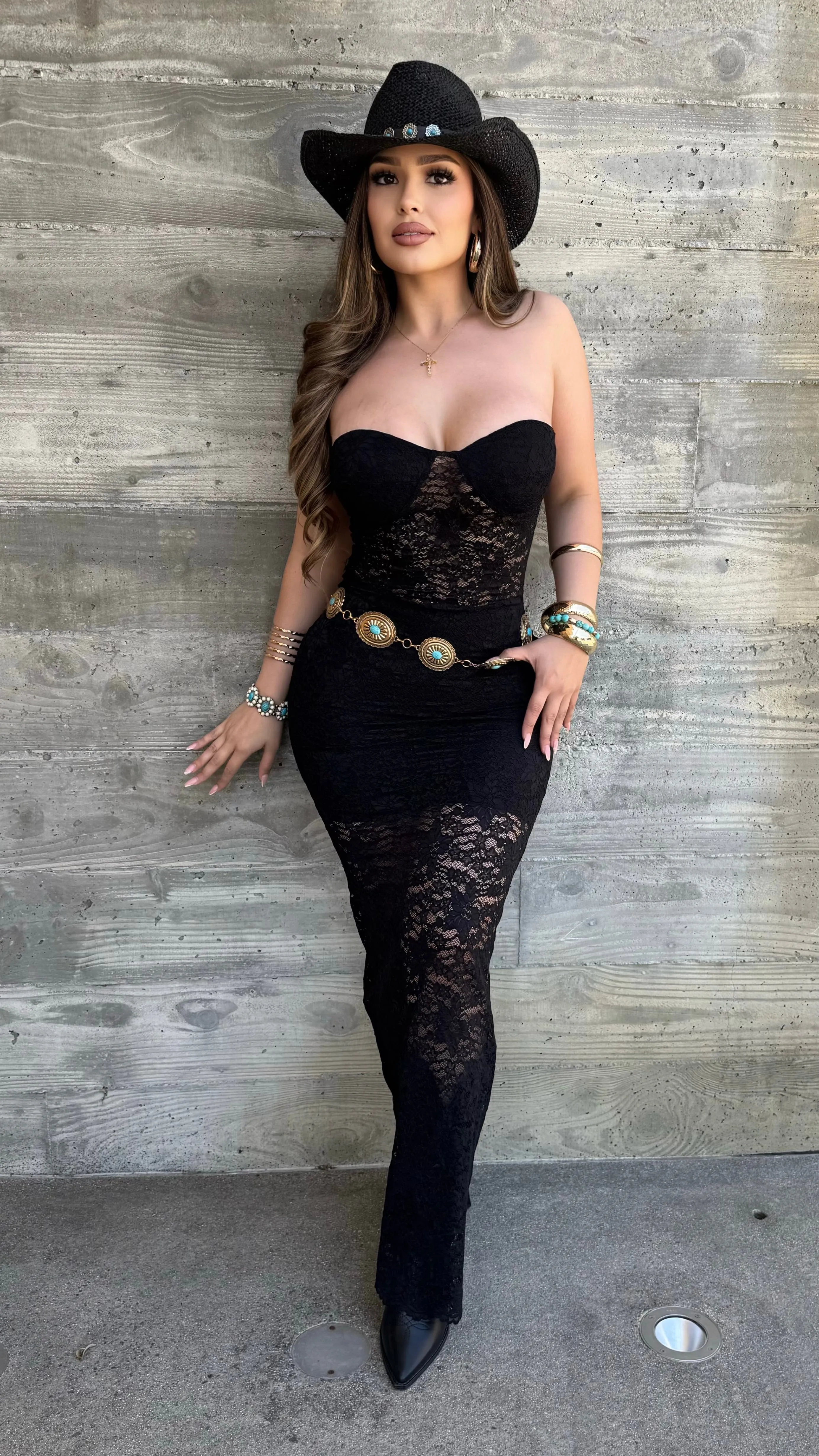 Glamorous Edge Lace Maxi Dress (Black) sold by Lavish Couture Fashion product image thumbnail 4