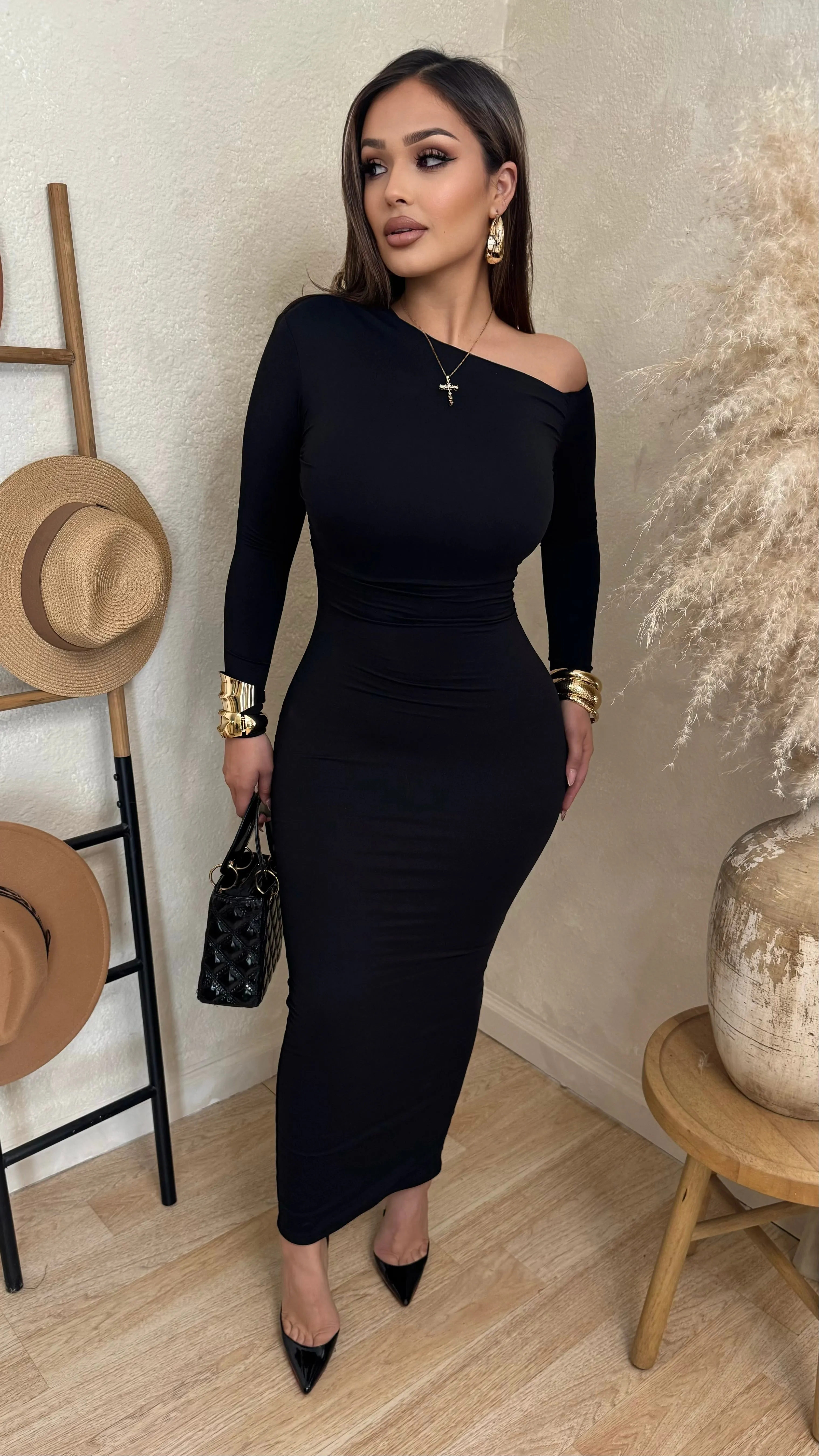 Elegancia Couture Dress (Black) sold by Lavish Couture Fashion product image thumbnail 3