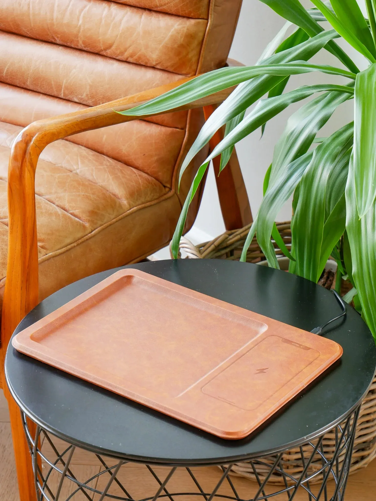 Steepletone Leather Wireless Charging Tray sold by Coes product image thumbnail 4