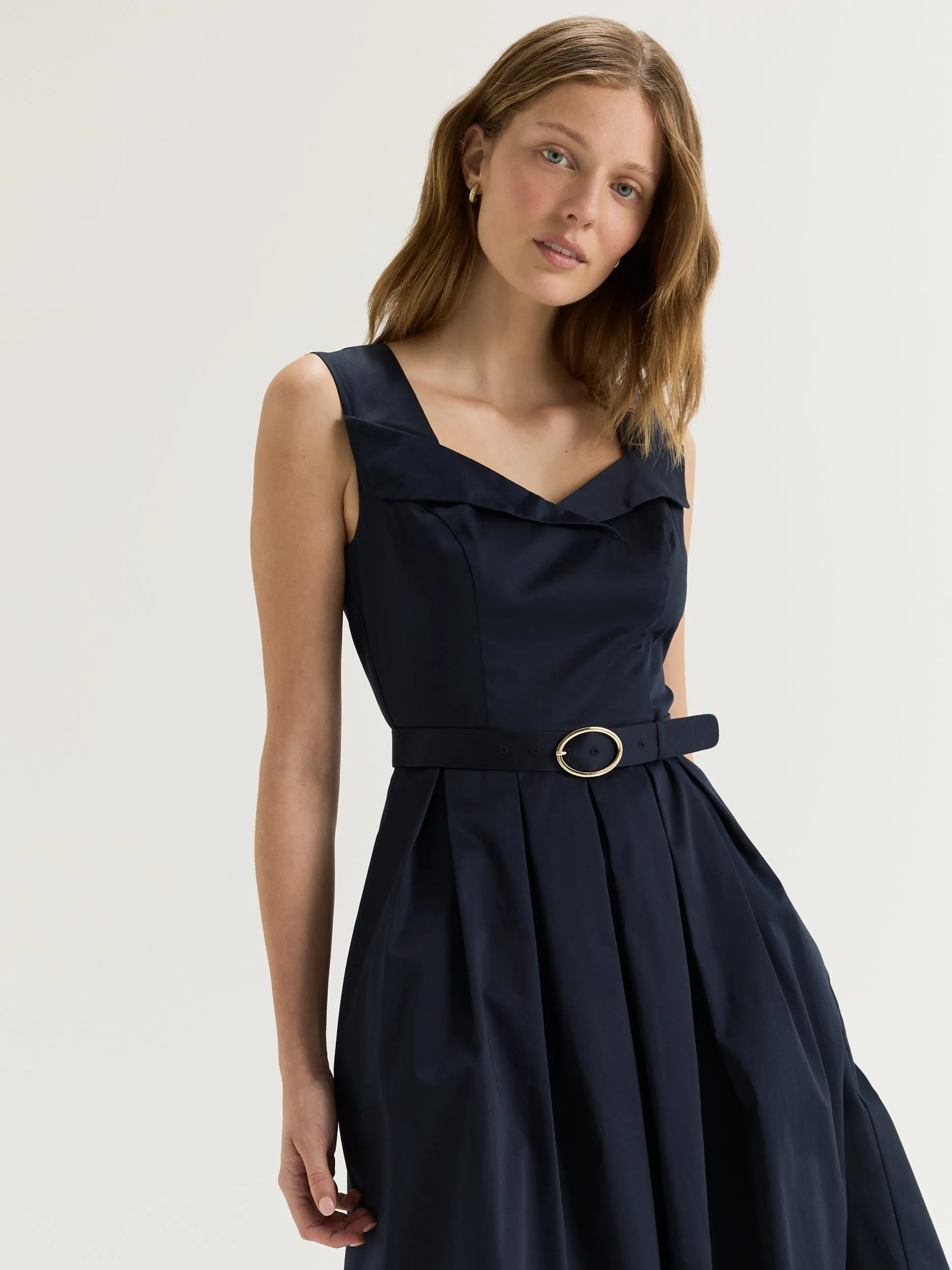 Lilian Dress sold by Review product image thumbnail 4
