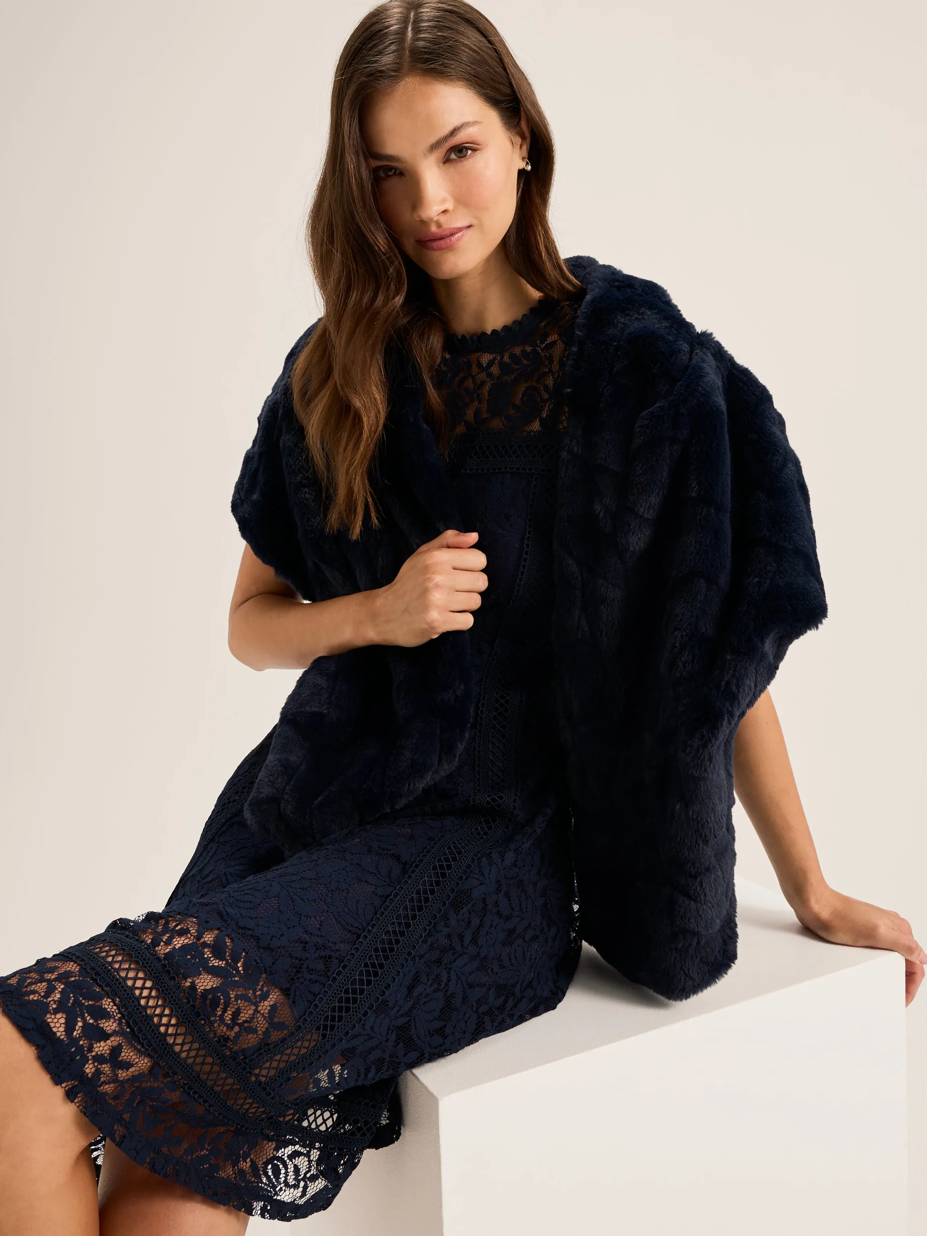 Sovereign Faux Fur Stole sold by Review product image thumbnail 2