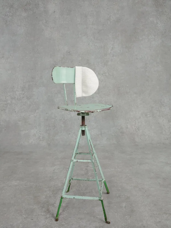 The Tipped Cashmere Bandit - Flake White sold by Private White V.C.