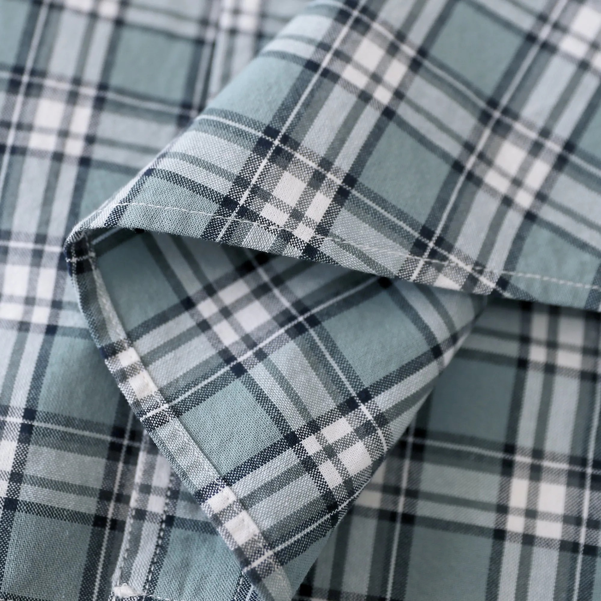 Dubinik® Men’s Button Down Short Sleeve Shirt, Double Pockets, Casual Workwear Plaid#101712 sold by Dubinik product image thumbnail 3
