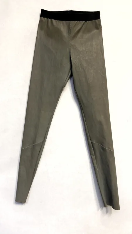 INSOUMISE NEO LIGHT GREY sold by Isaac Sellam