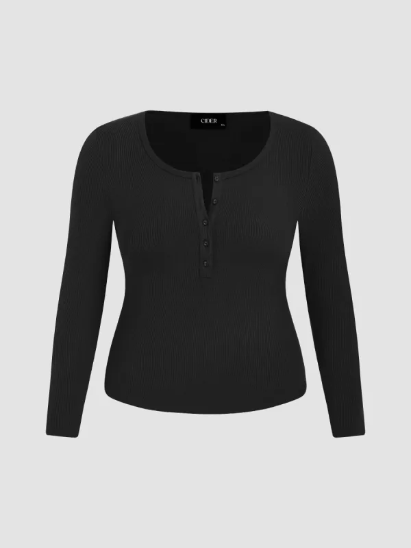 Solid Rib V-neck Long Sleeve Tee Curve & Plus made by Cider