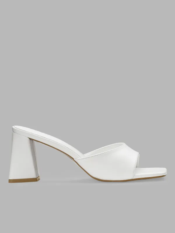 Chunky Heeled Single Band Peep Toe Sandals made by Cider