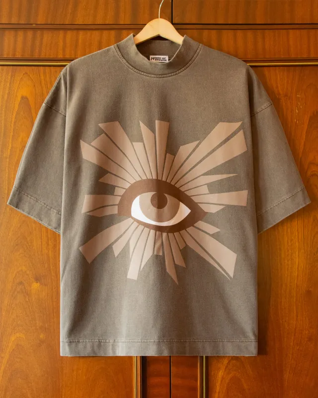 ALL-SEEING HEAVYWEIGHT TEE IN SILT made by House of Errors