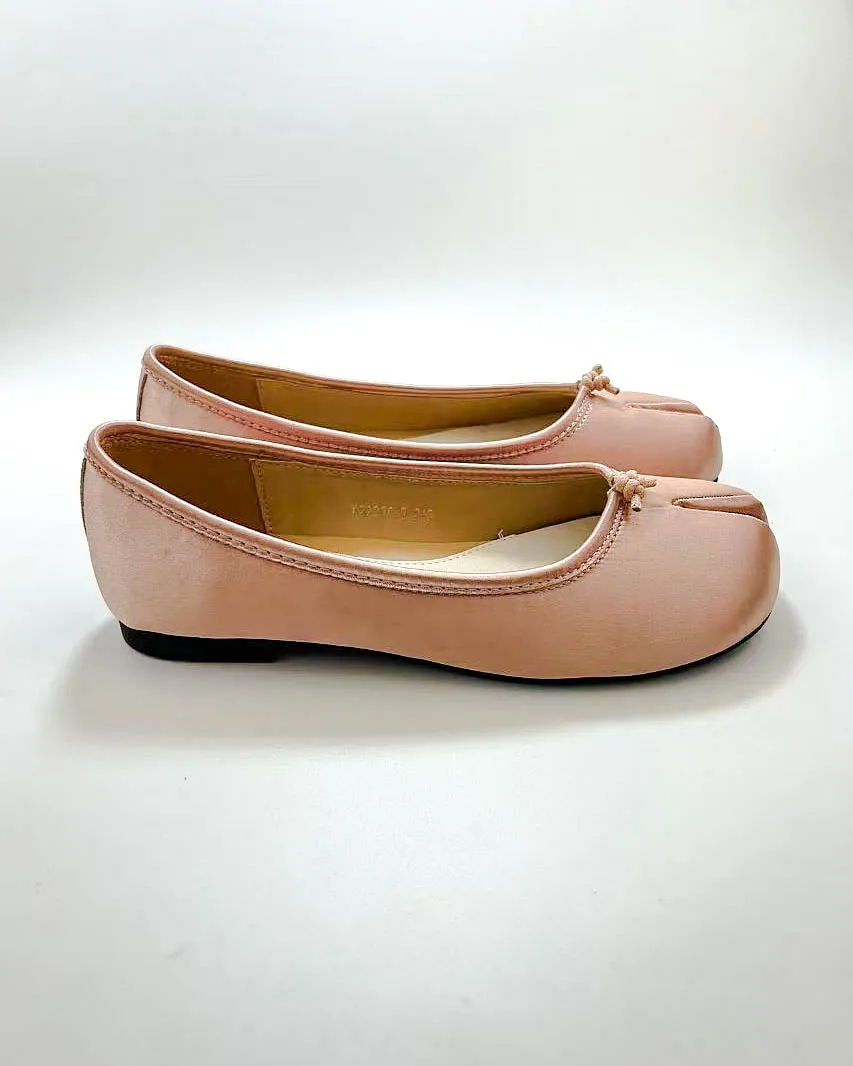 Satin Tabi Ballet Flats sold by Raboesy product image thumbnail 2