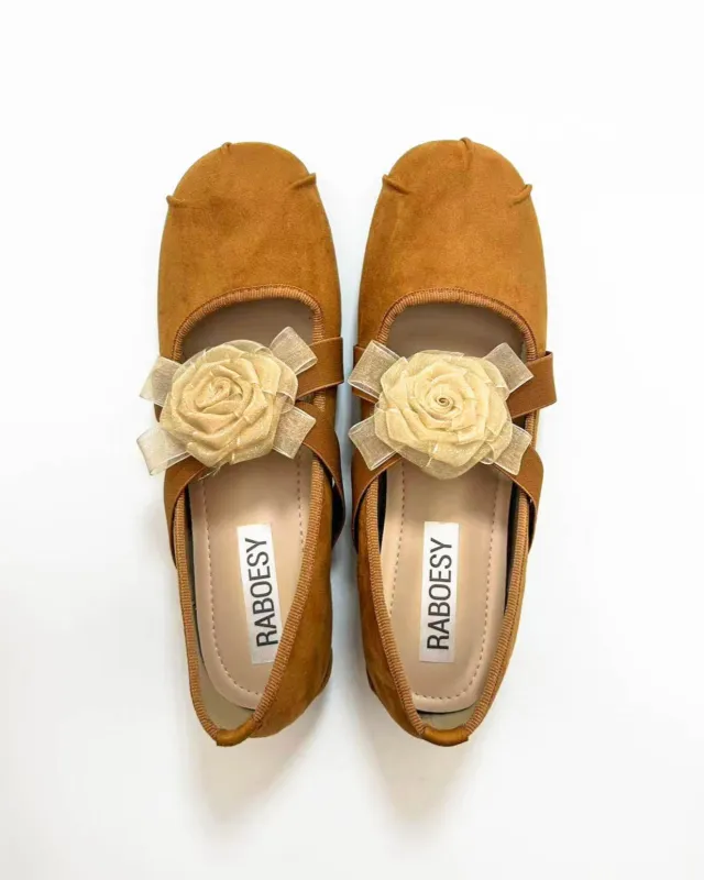 Elevator Flower Ballet Flats sold by Raboesy