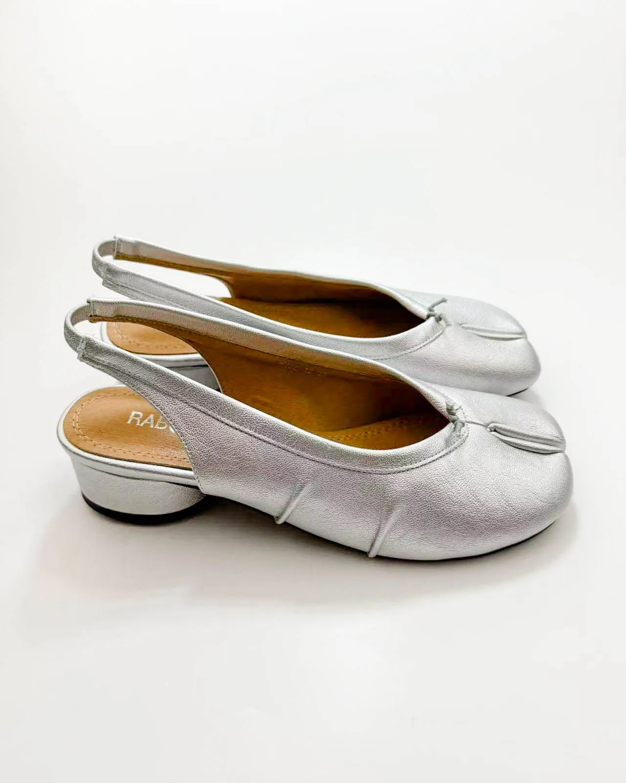 Wrinkles Tabi Sandal Pumps sold by Raboesy product image thumbnail 2