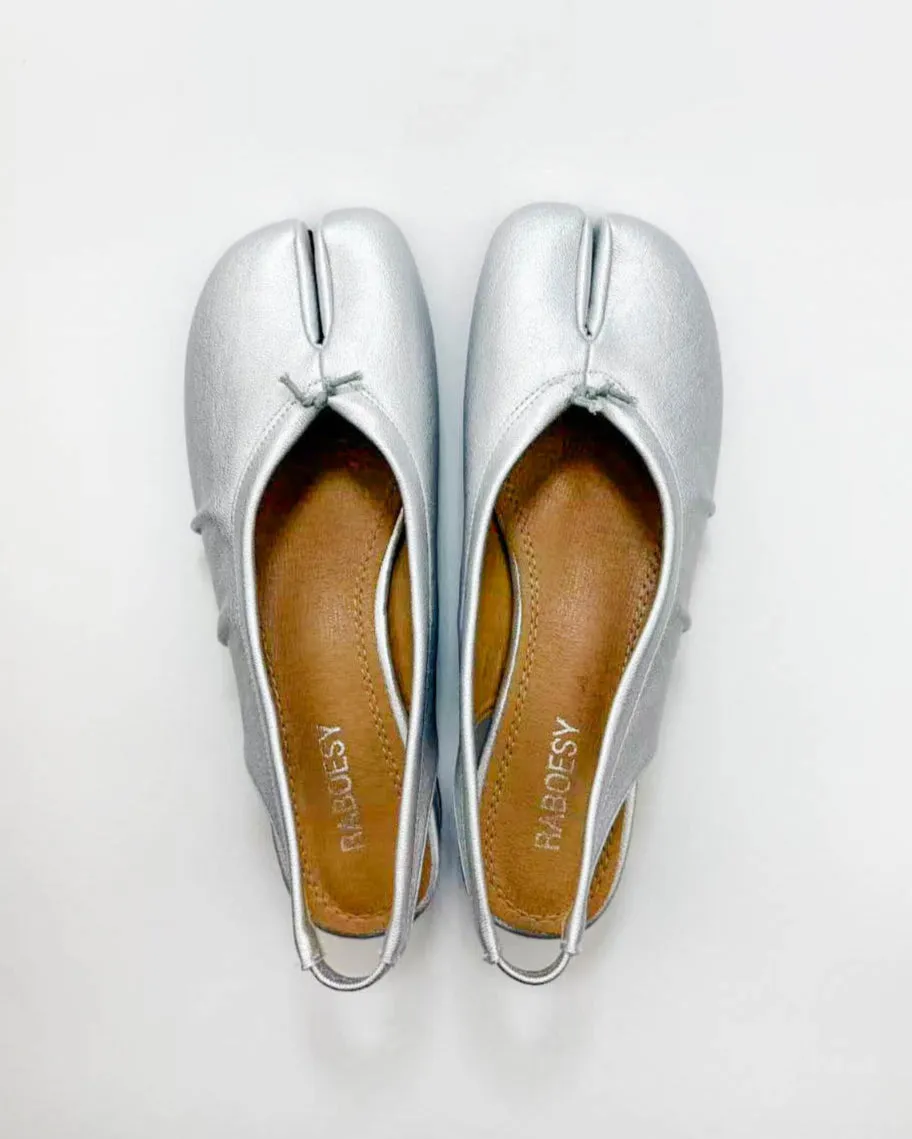 Wrinkles Tabi Sandal Pumps sold by Raboesy