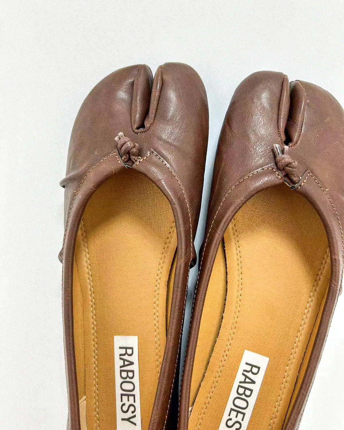 Wrinkles Tabi Ballet Flats sold by Raboesy product image thumbnail 4