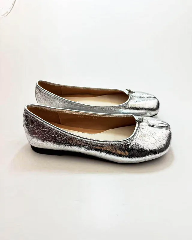 Broken Mirror Tabi Ballet Flats sold by Raboesy