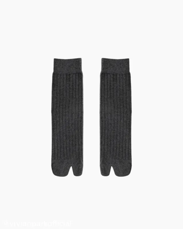 Ribbed Tabi Low Socks sold by Raboesy