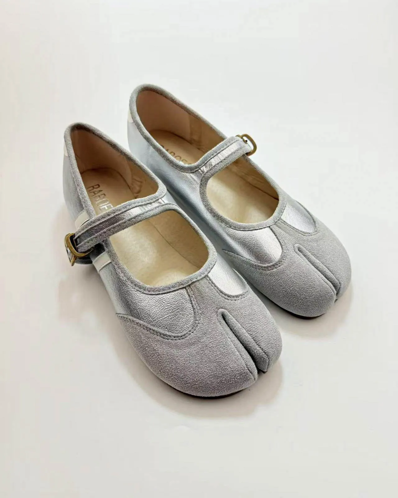 Patchwork Tabi Mary Jane Sneakers sold by Raboesy product image thumbnail 3