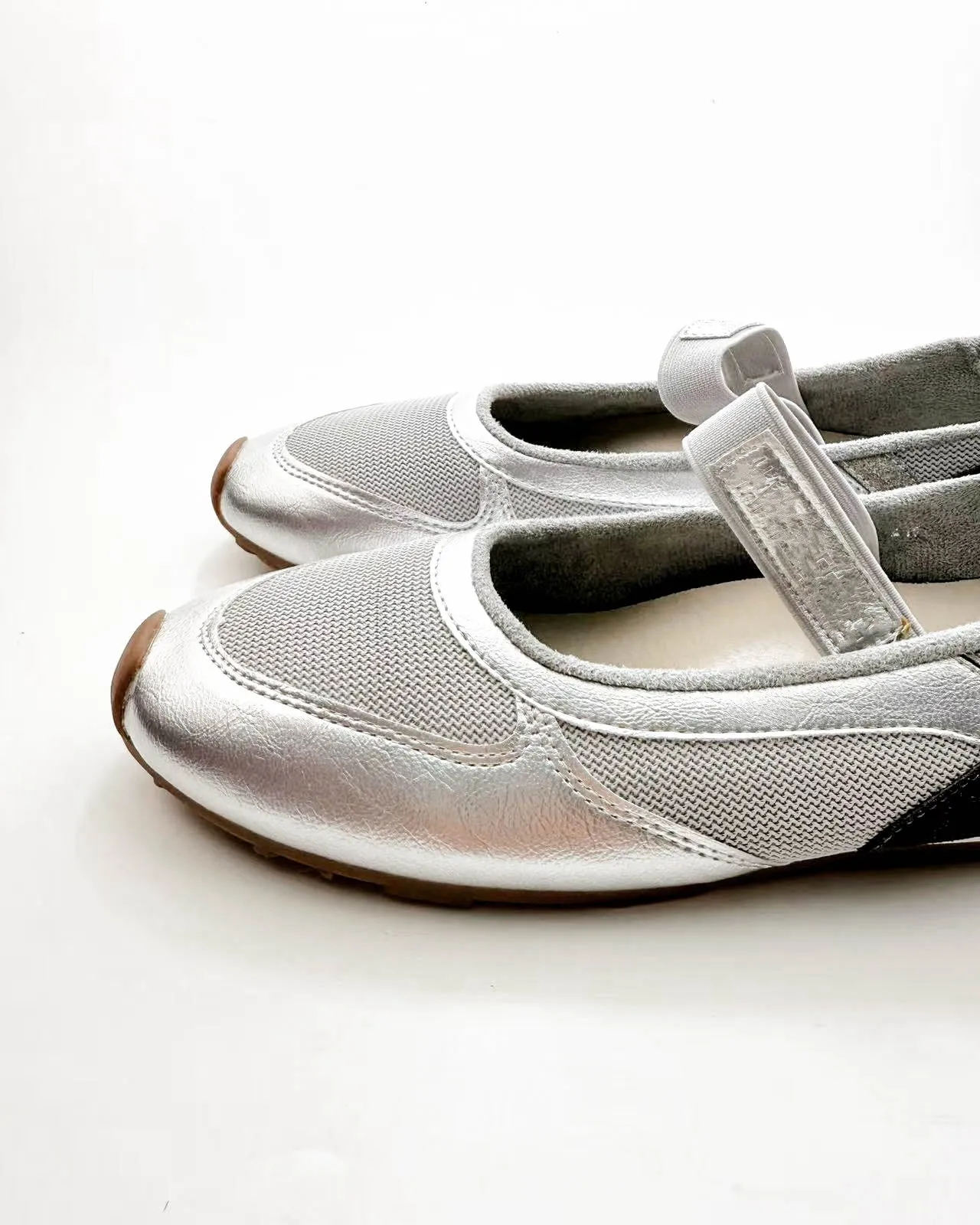 Single Band Ballet Sneakers sold by Raboesy product image thumbnail 4