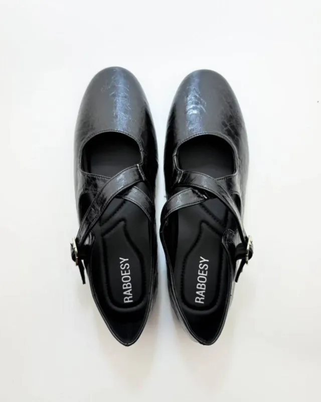 Cross Straps Mary Jane Flats sold by Raboesy