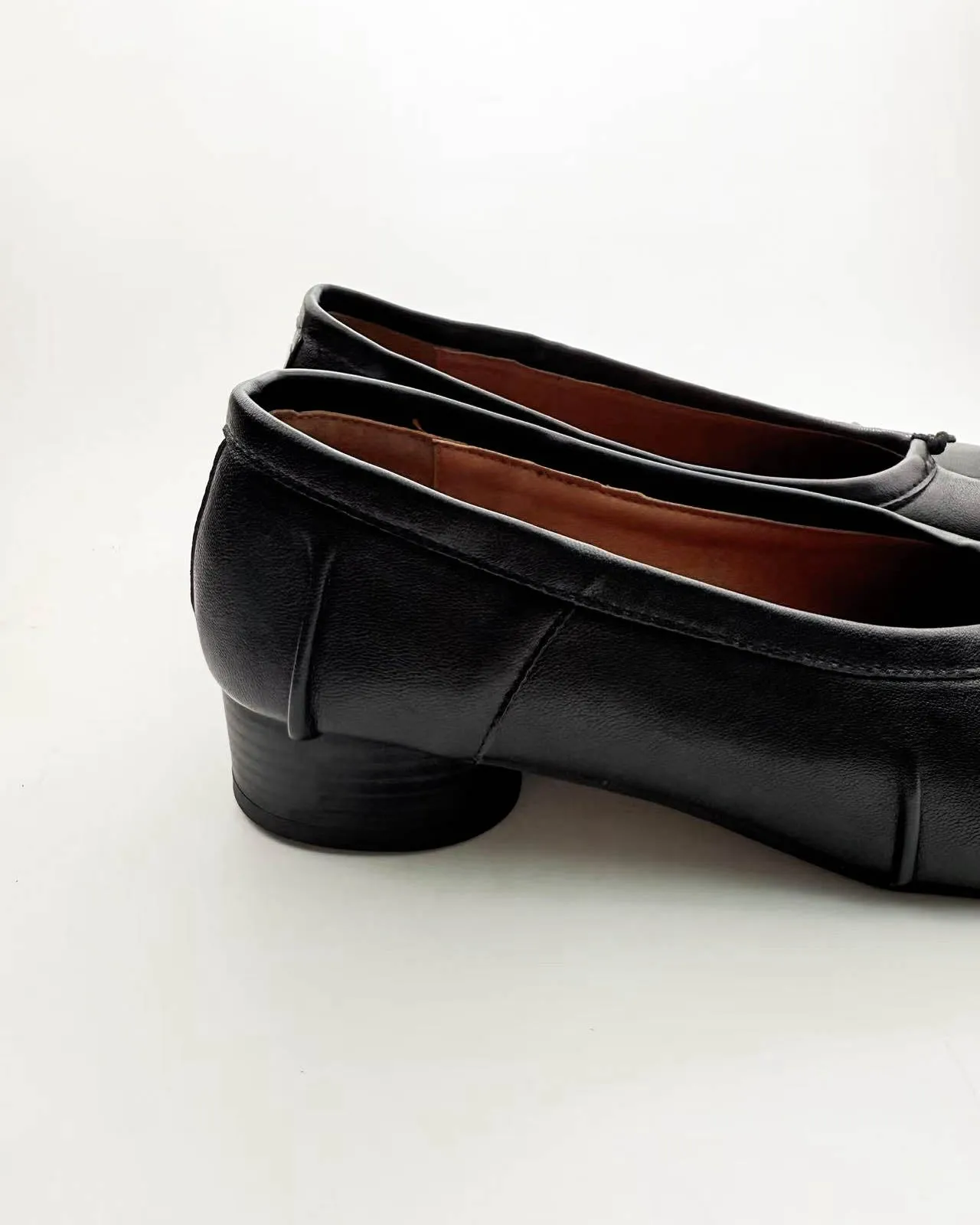 Wrinkles Tabi Pumps sold by Raboesy product image thumbnail 5