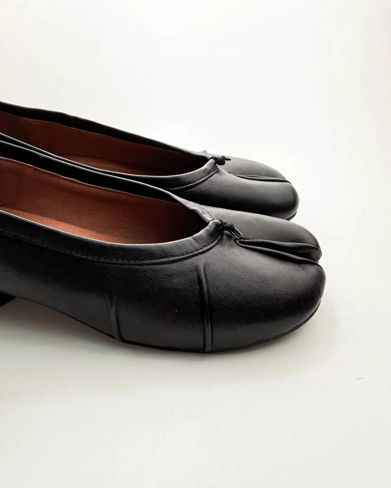 Wrinkles Tabi Pumps sold by Raboesy product image thumbnail 3