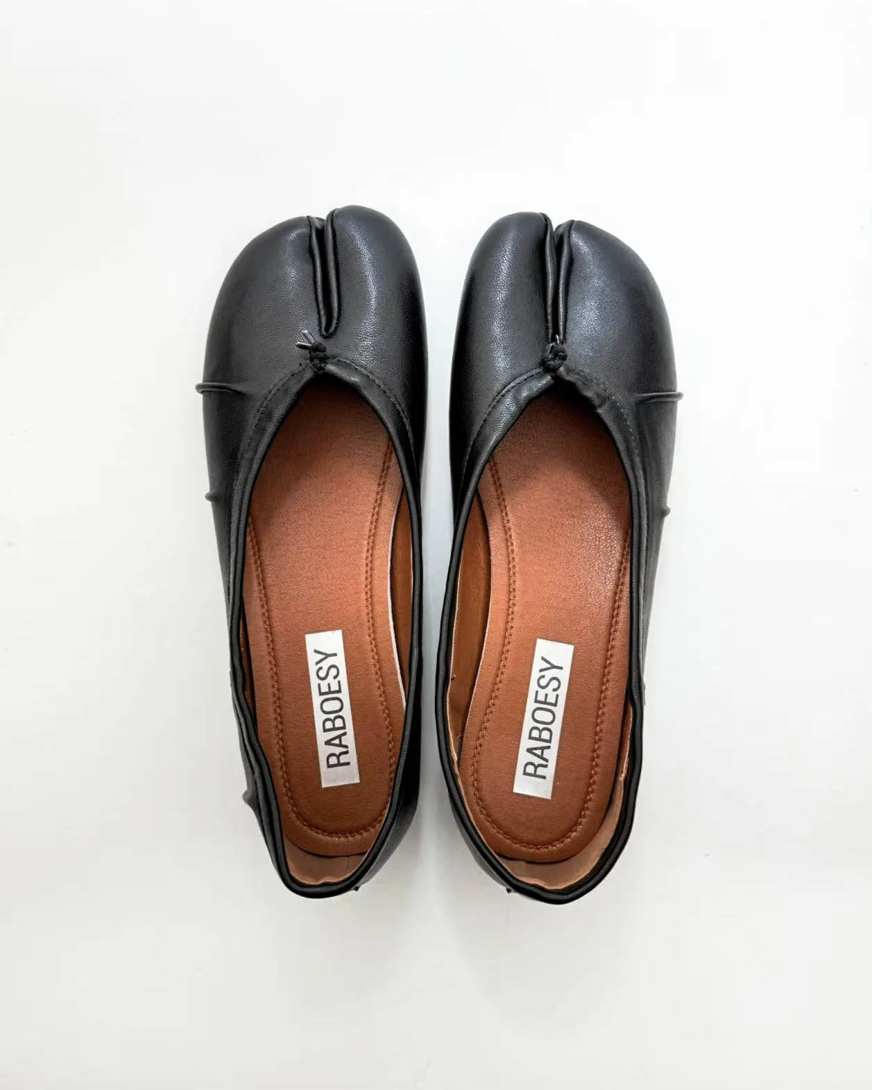 Wrinkles Tabi Pumps sold by Raboesy product image thumbnail 2