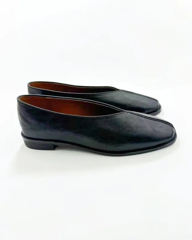 Plain Toe Ballet Flats sold by Raboesy
