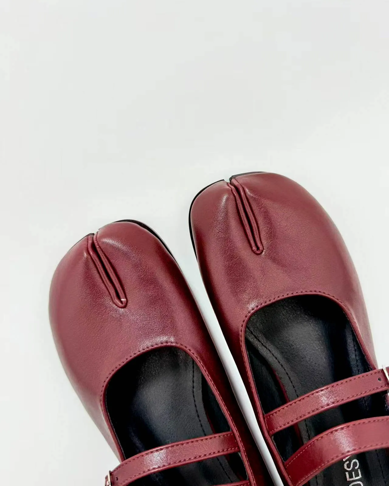 Double Straps Tabi Sandals sold by Raboesy product image thumbnail 4