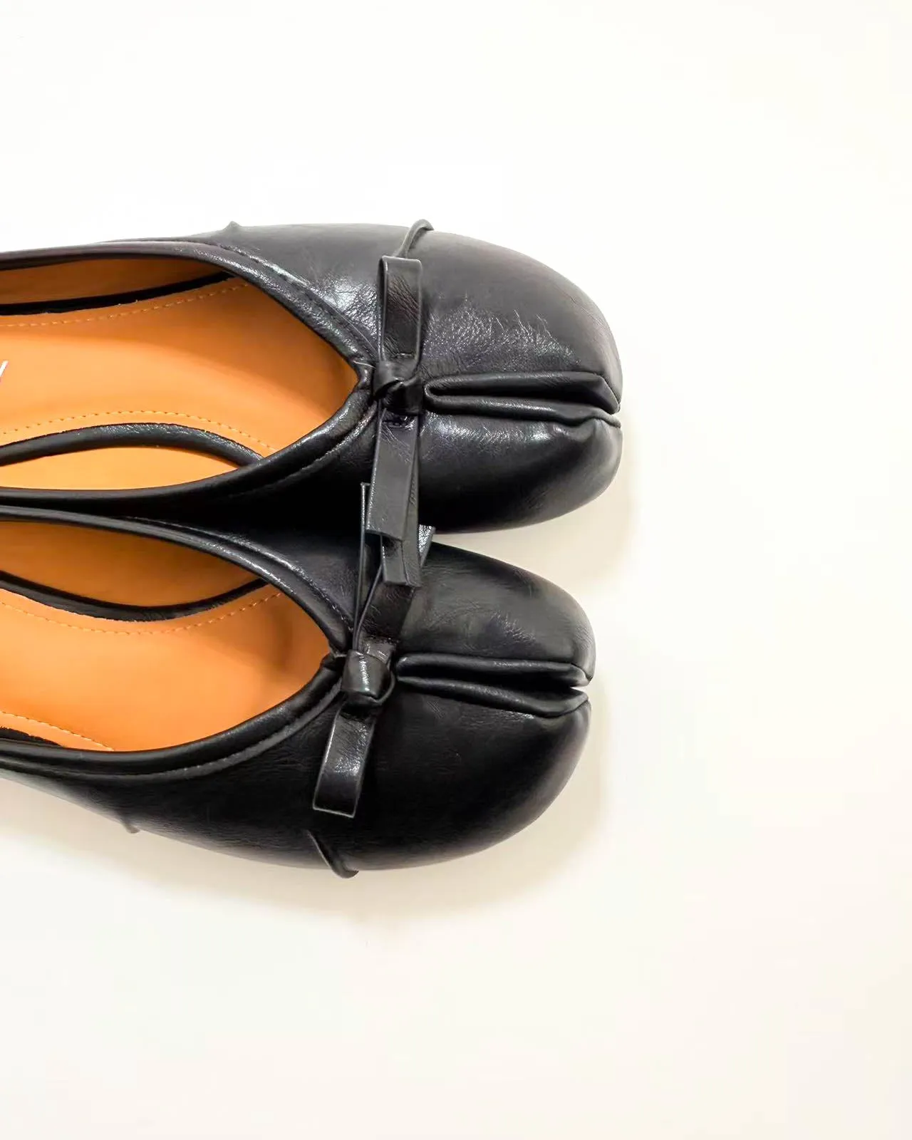 Bow Tie Tabi Sandals sold by Raboesy product image thumbnail 5