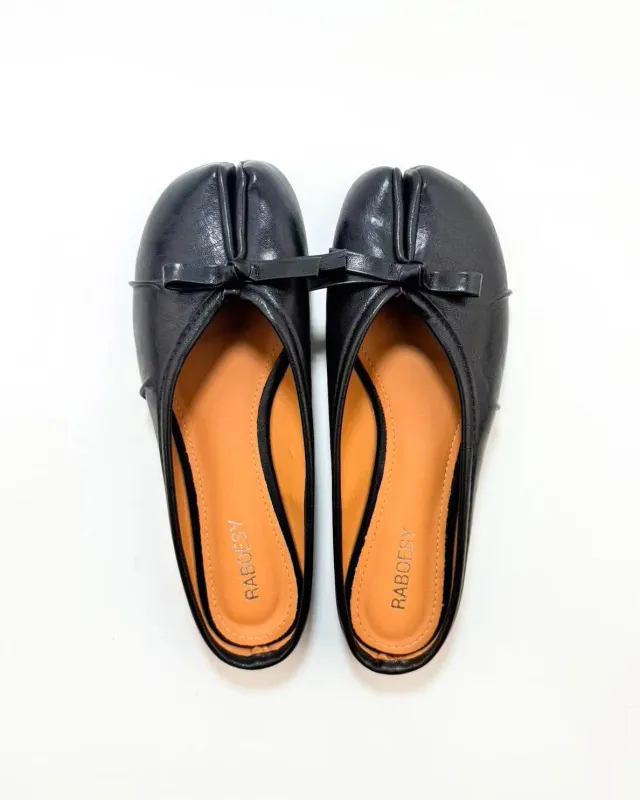 Bow Tie Tabi Sandals sold by Raboesy