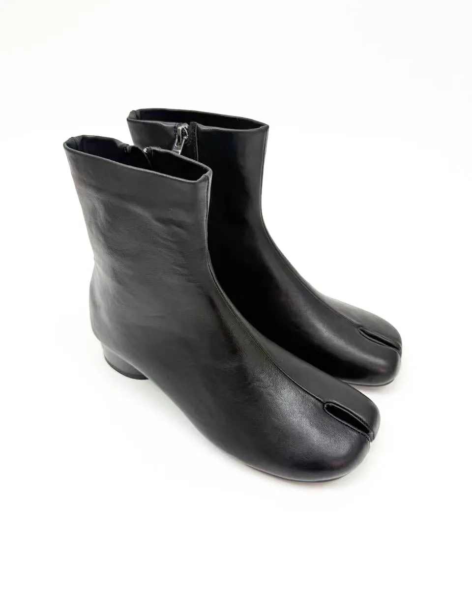 Tabi Flat Ankle Boots sold by Raboesy product image thumbnail 4