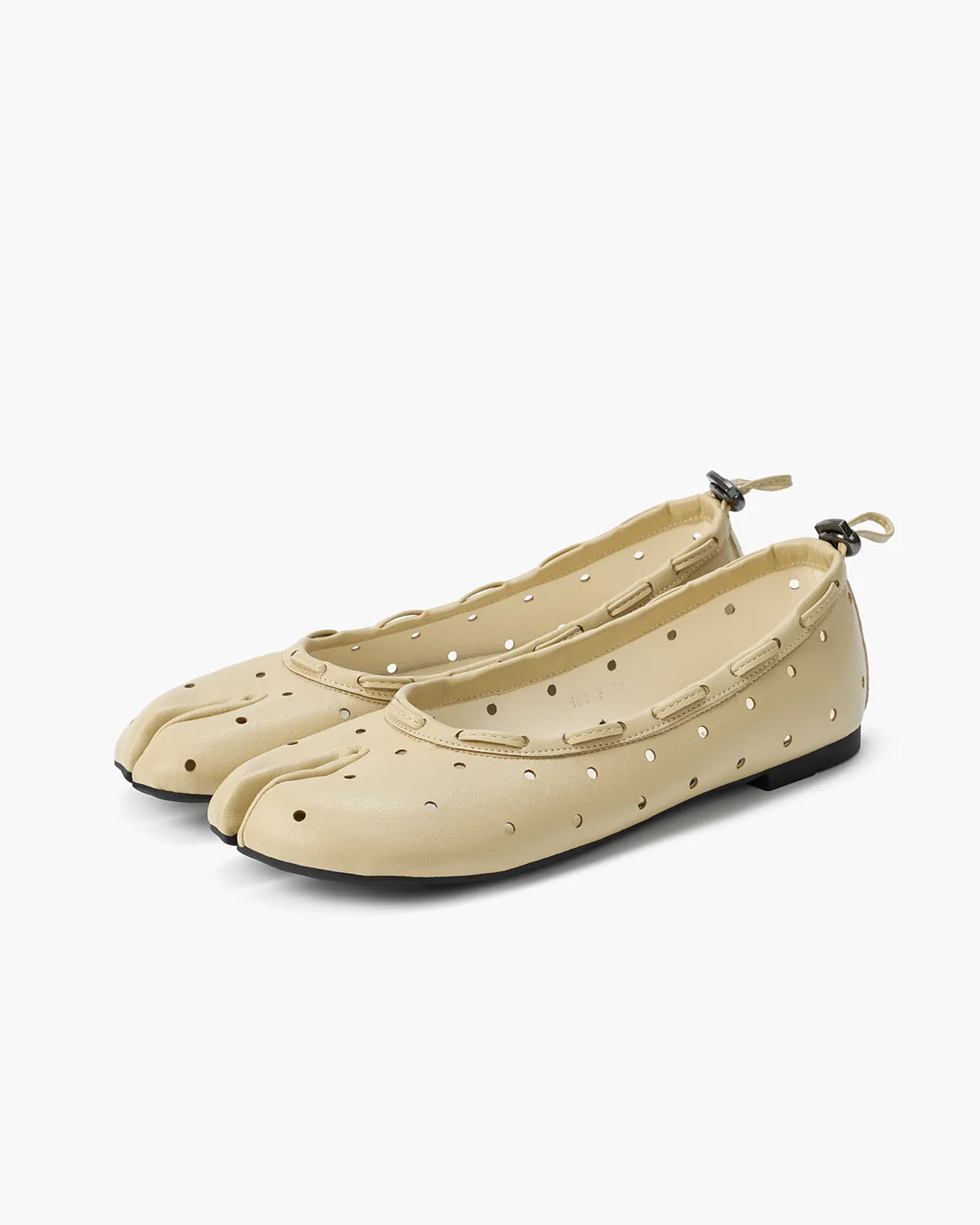 Scallop Cutout Tabi Flats sold by Raboesy product image thumbnail 4
