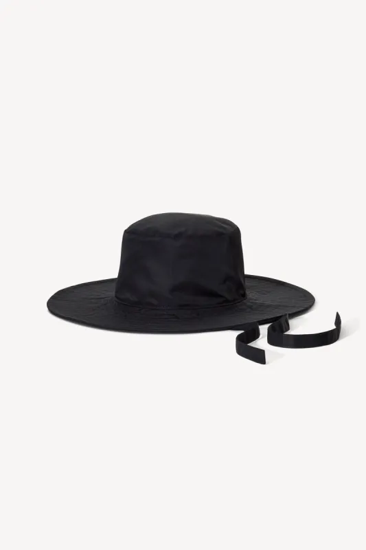 Shiloh Bucket - Black sold by Social Studies Shop