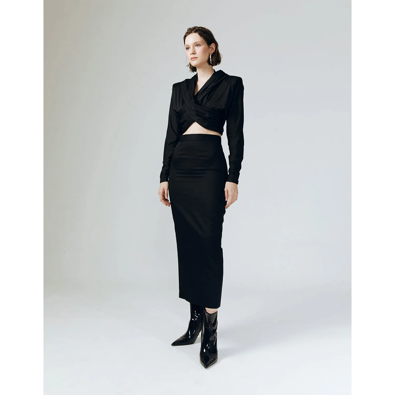 BLACK ECLIPS CROP HOODIE sold by Folklore Shop product image thumbnail 2