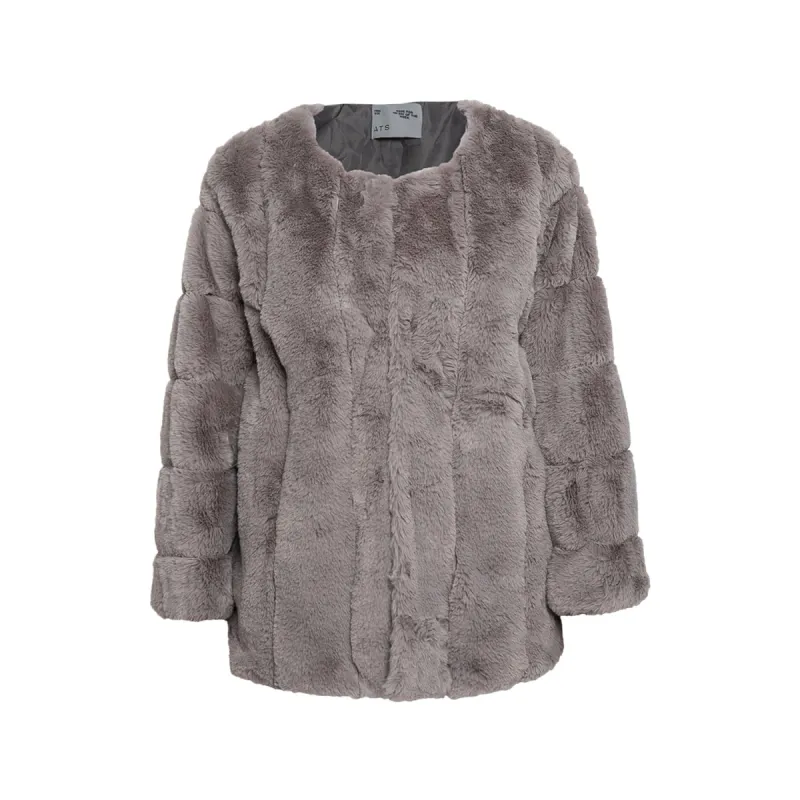 SERAPHINE FAUX FUR JACKET OUTERWEAR sold by Folklore Shop