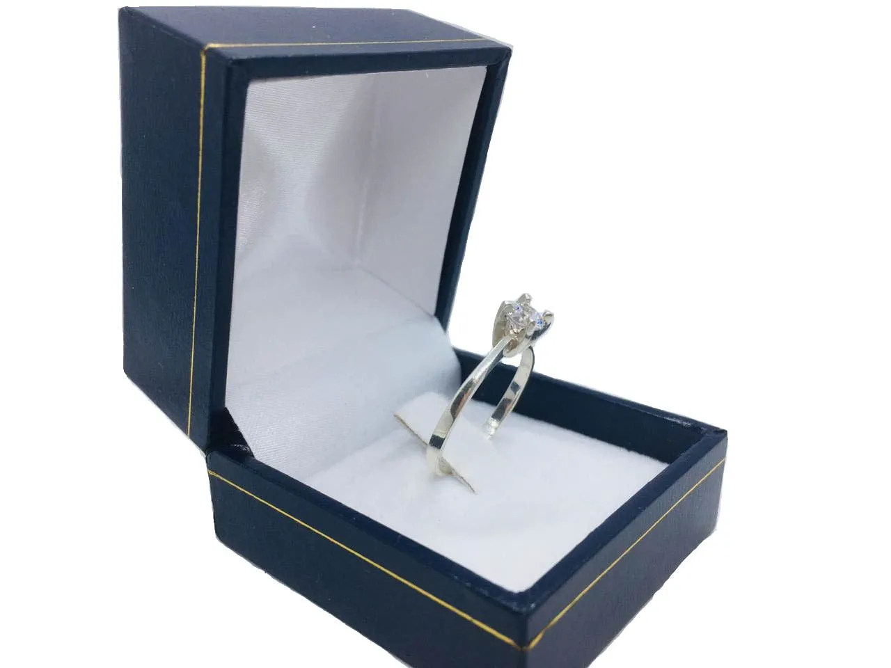 SOLITAIRE RING WITH SWAROVSKI CRYSTAL IN 950 SILVER sold by Folklore Shop product image thumbnail 2