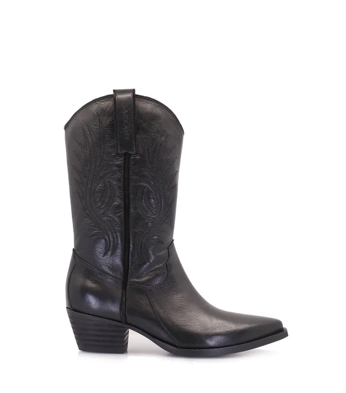 Texan Chic Black Western Boots Frant sold by Folklore Shop