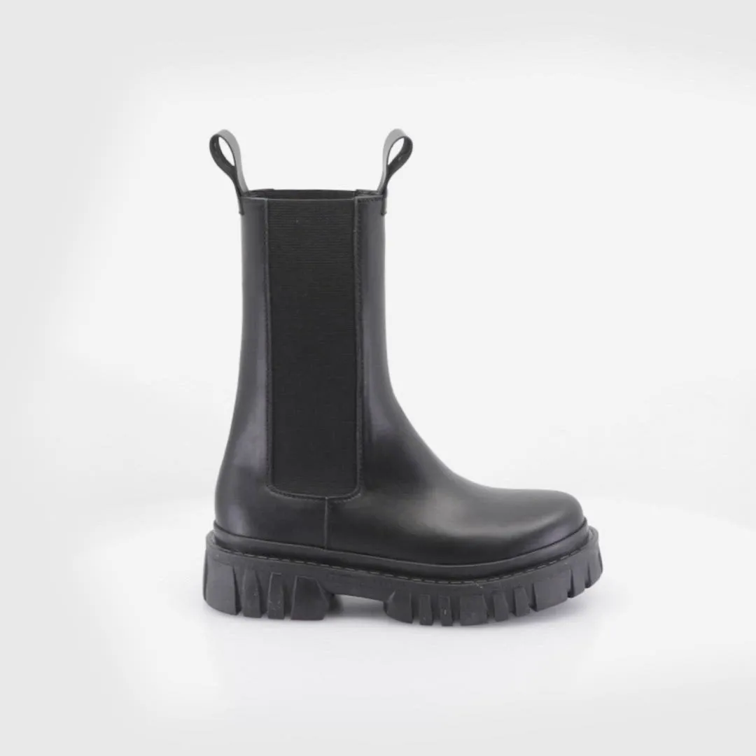 Chic Black Chelsea Booties Paran sold by Folklore Shop product image thumbnail 4