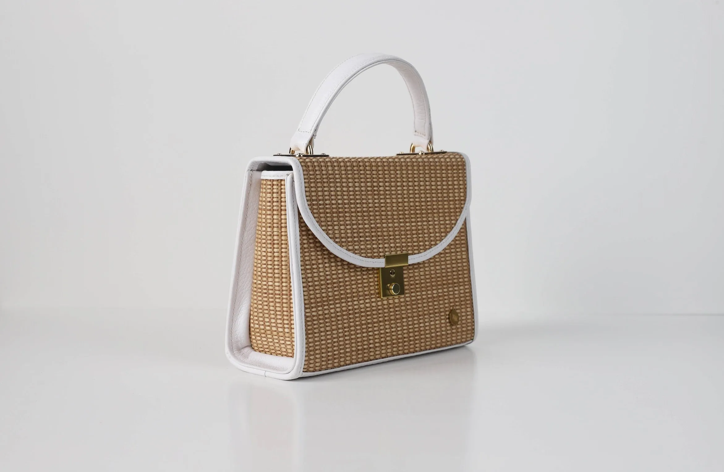 Weaving White Handle Bag sold by Folklore Shop product image thumbnail 2