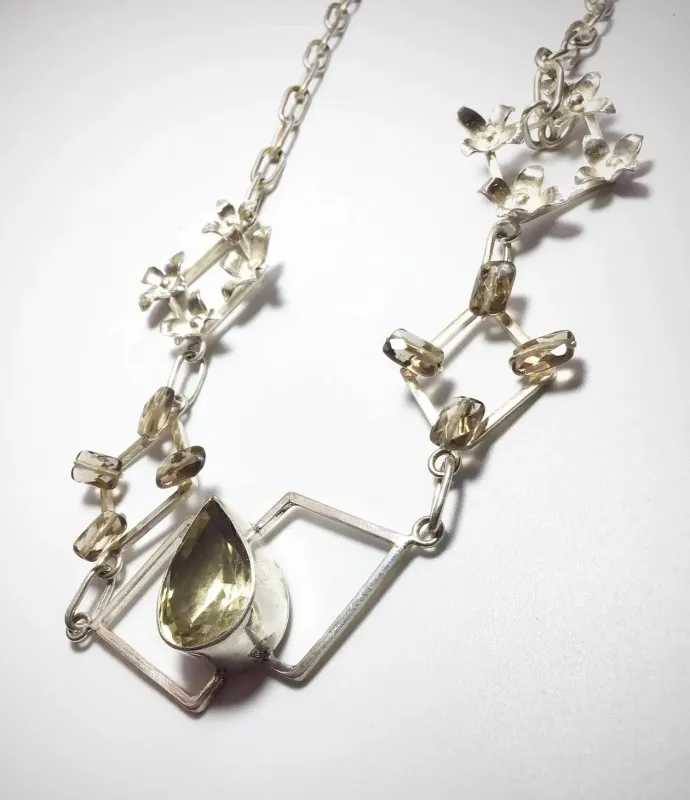 Diamond drops made by Folklore Shop