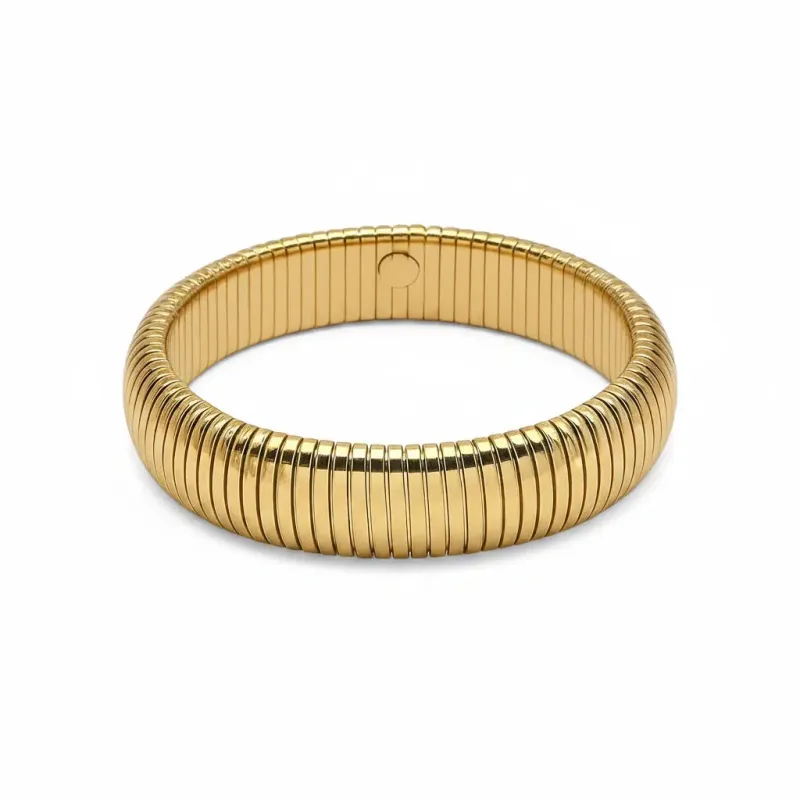The Montclair Ribbed Bangle made by Folklore Shop