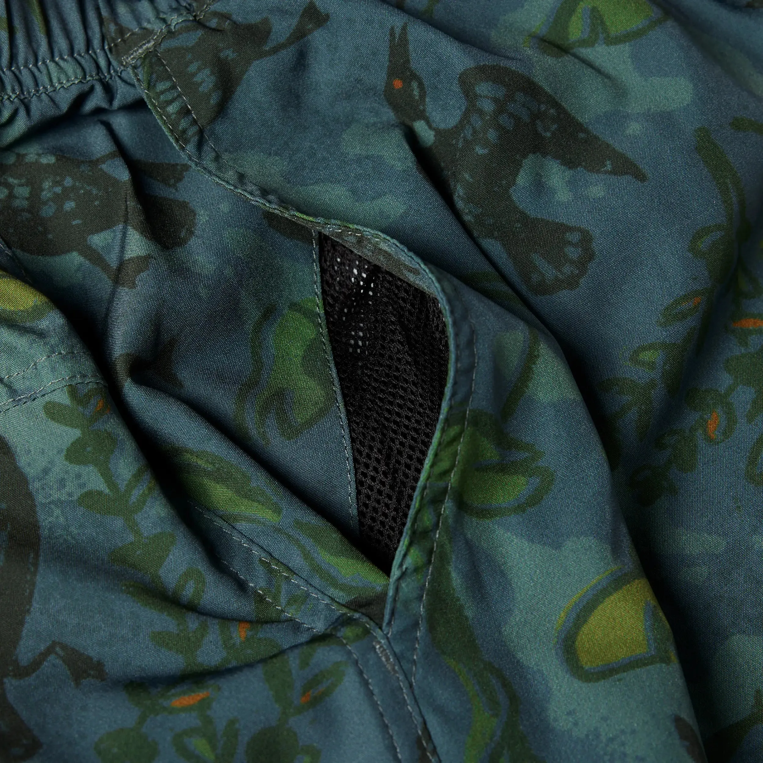 M's Diving Loon River Shorts sold by Hooke product image thumbnail 4