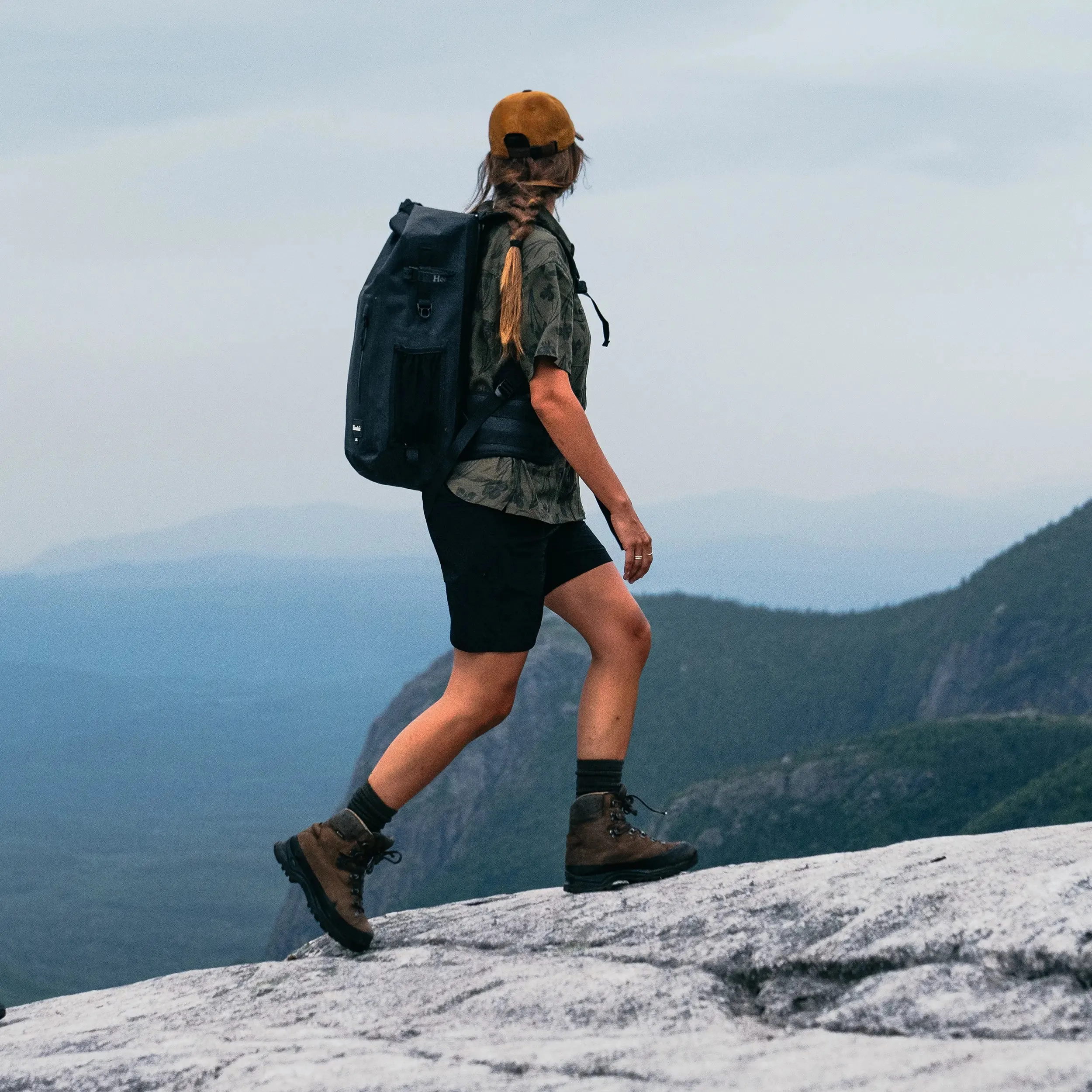 W's Expedition Shorts sold by Hooke product image thumbnail 5