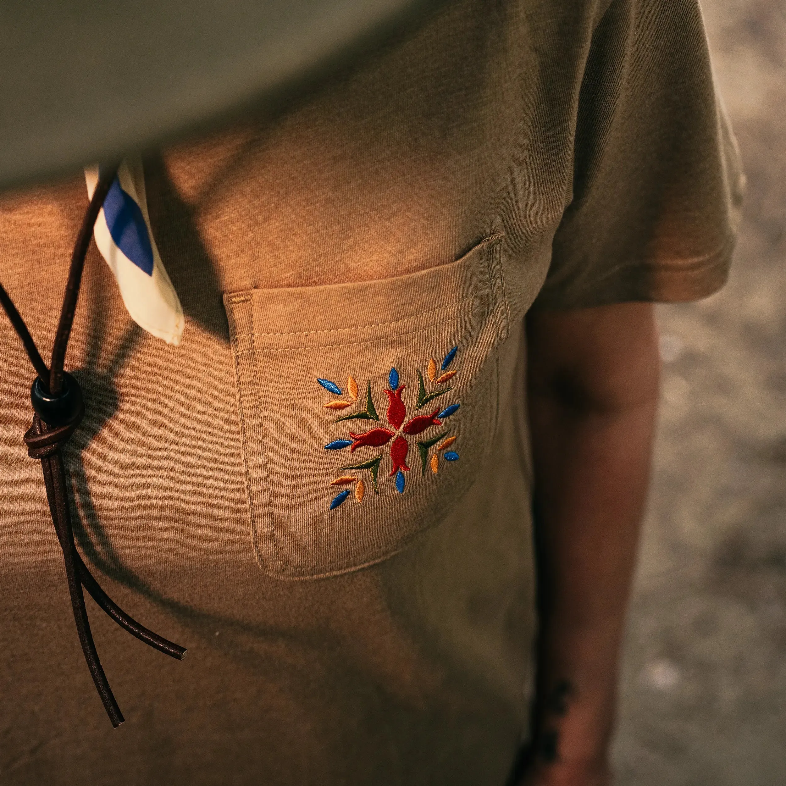 W's Tapiskwan Pocket T-shirt sold by Hooke product image thumbnail 2