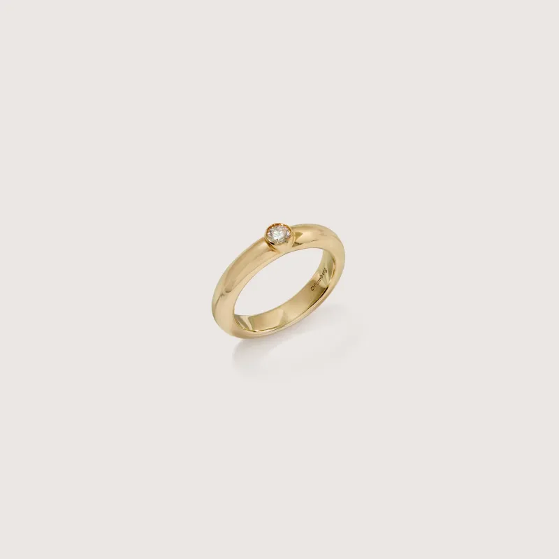 Lucia Round Diamond Band made by Otiumberg