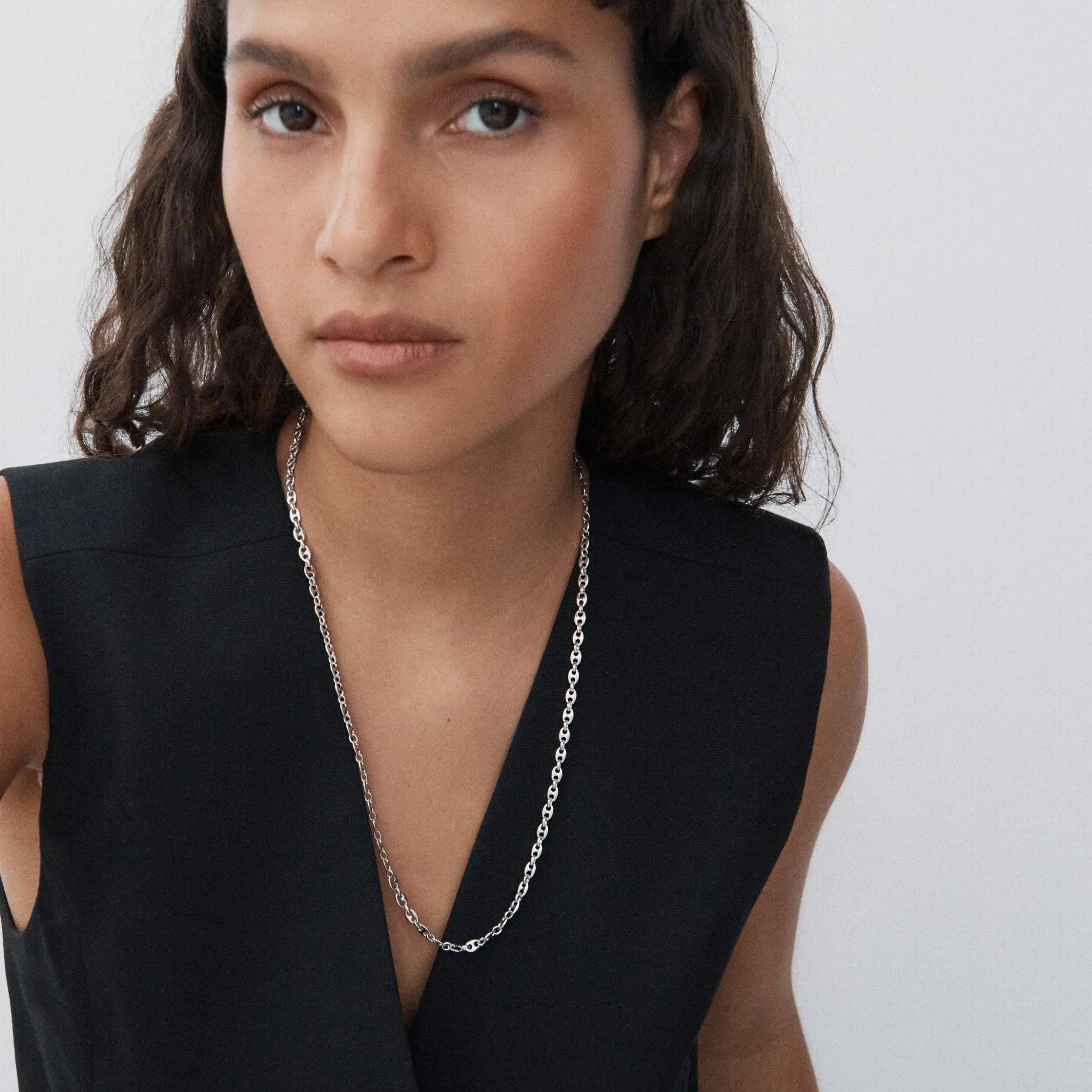 Long Heirloom Chain sold by Otiumberg product image thumbnail 2