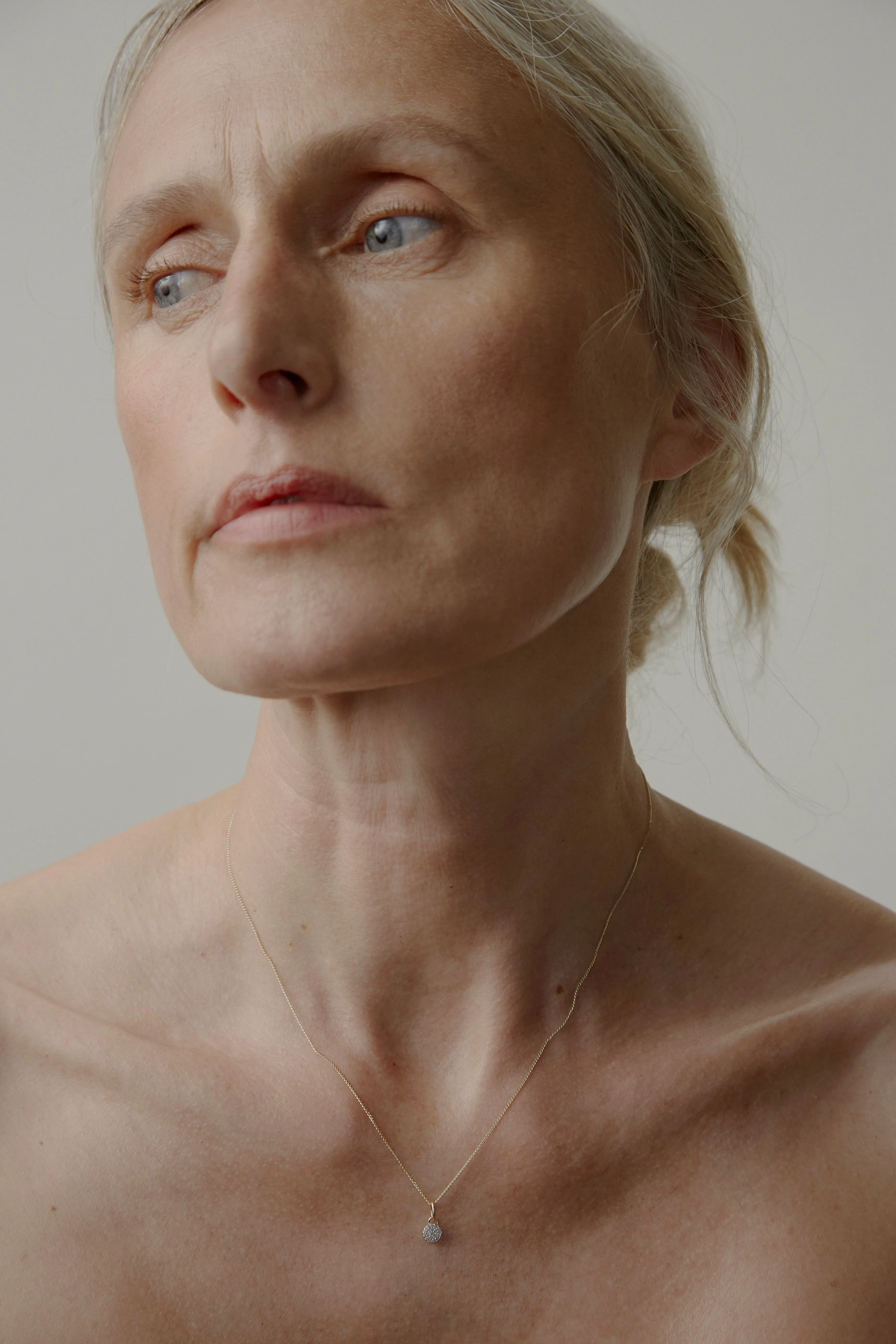 Tiny Diamond Disc Necklace sold by Otiumberg product image thumbnail 2