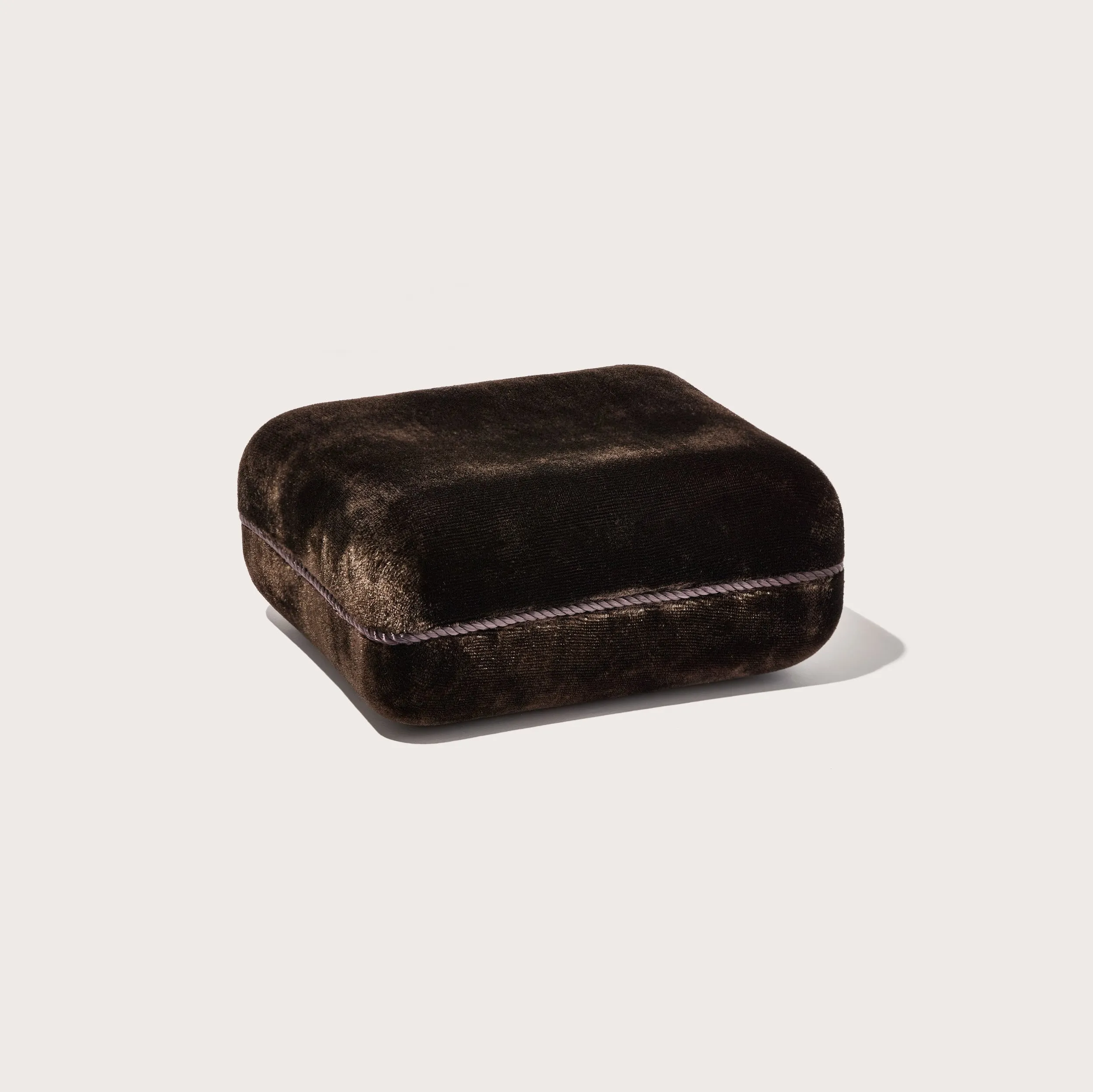 Small Diamond Quotidien Hoops sold by Otiumberg product image thumbnail 4