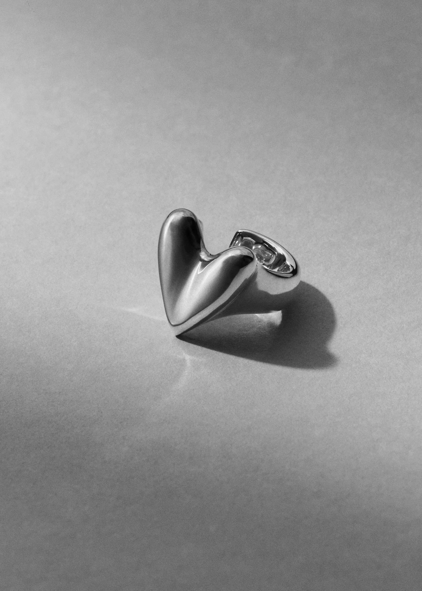Roscida Heart Ear Cuff sold by Otiumberg product image thumbnail 2