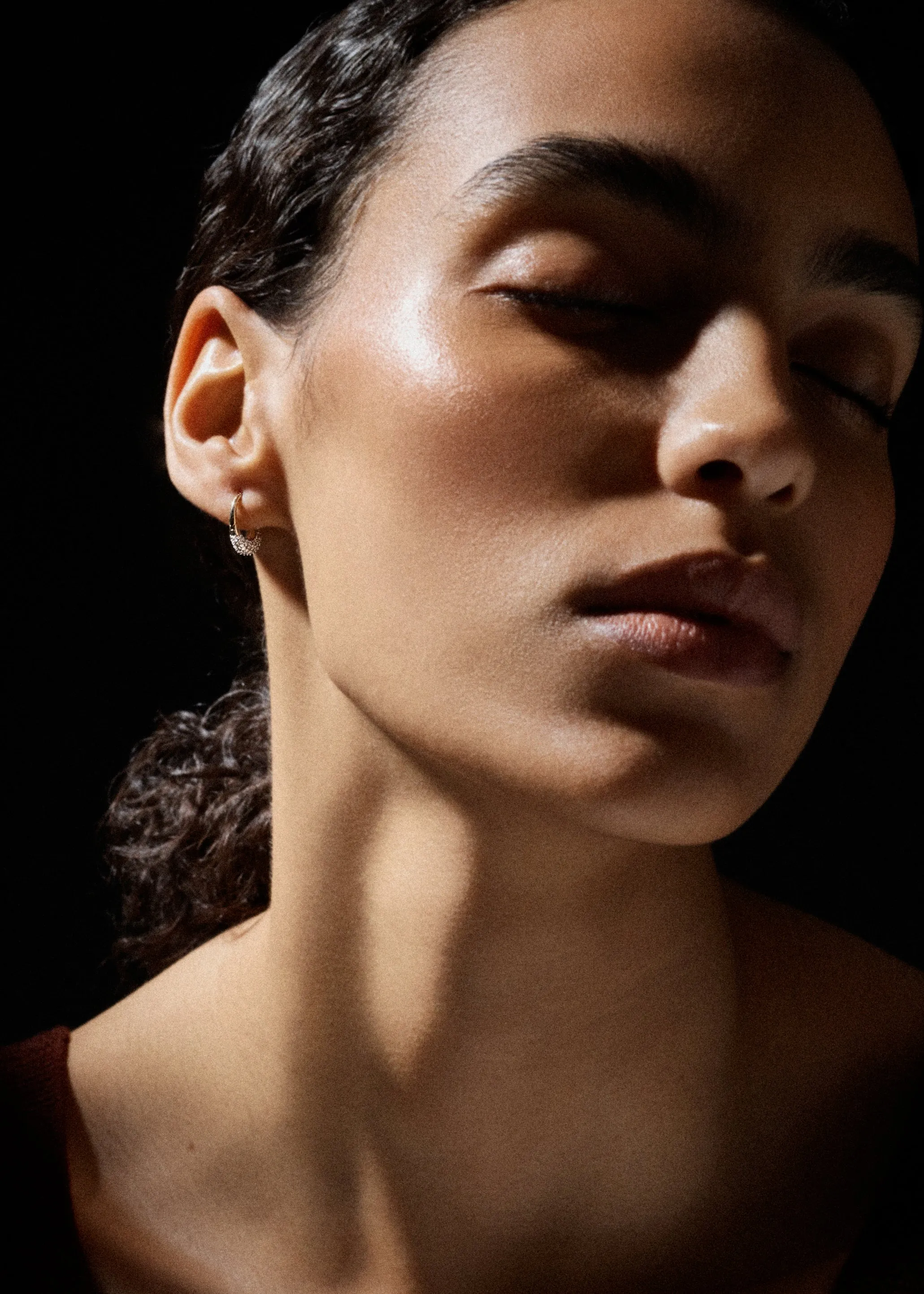 9kt Small Diamond Roscida Drop Earrings sold by Otiumberg product image thumbnail 5